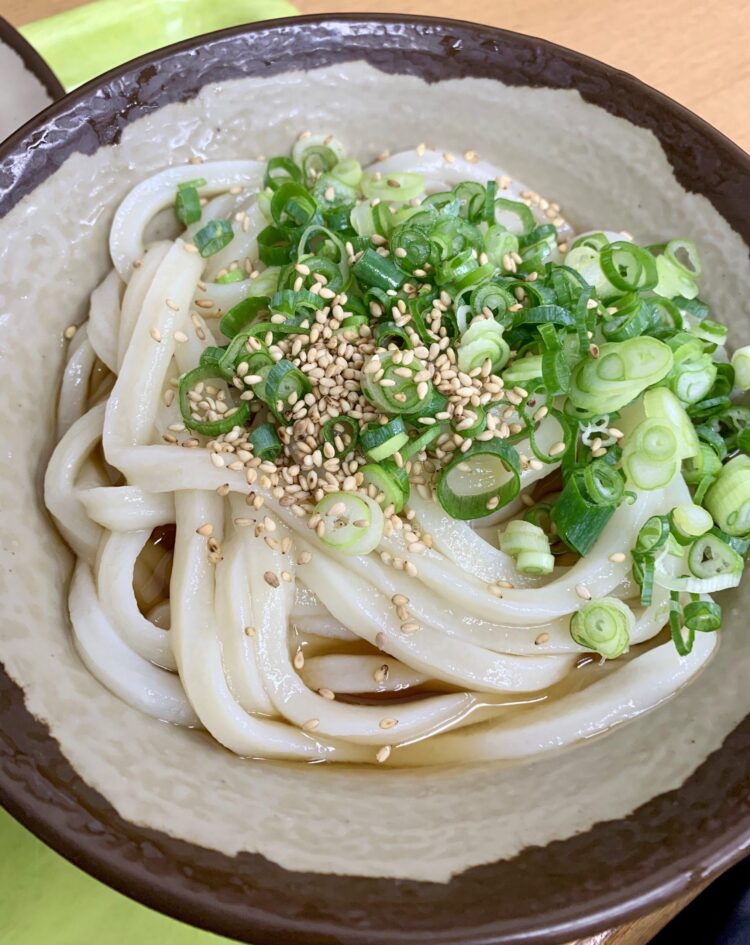朝7時から営業のセルフうどん さか枝 香川県 高松市 ゆるーくスパイス生活 朝7時から営業のセルフうどん さか枝 香川県 高松市 ゆるーくスパイス生活