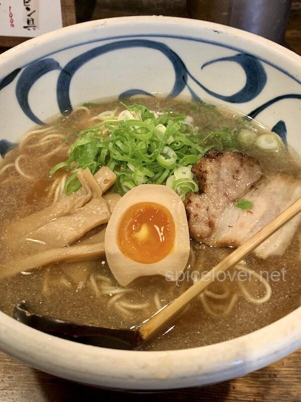 麺鮮醤油房周平ラーメン