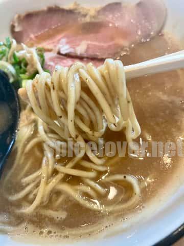 豚魚ダブルラーメン930円麺アップ